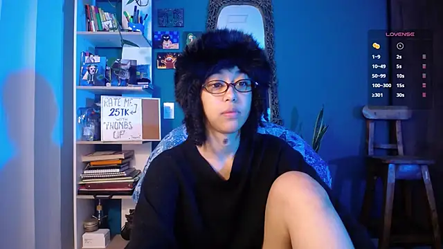 Snapshot of ela_0 chatting on November 17, 6:52 am ela 0 online show from November 17, 6:52 am