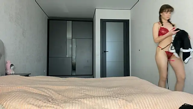 GracefulCharm online show from February 7, 6:45 am