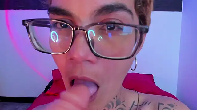 anaroman01 online show from December 21, 2:30 am