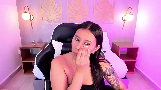 majo rosse  online show from September 23, 7:06 pm