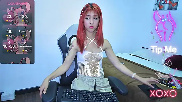 Tatis Blux online show from March 21, 3:24 pm