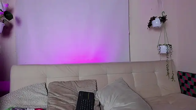 roselinedior online show from January 31, 1:45 pm