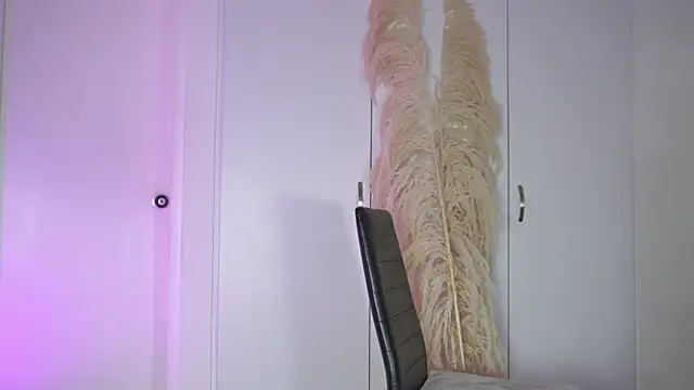 roselinedior online show from October 9, 1:53 pm