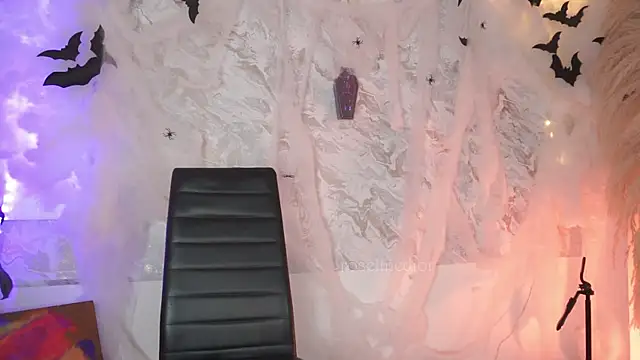 roselinedior online show from October 21, 3:02 pm