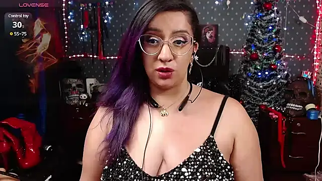 Snapshot of andreafetishx chatting on January 1, 8:45 am andreafetishx online show from January 1, 8:45 am