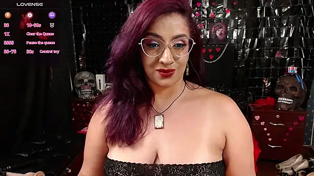 Snapshot of andreafetishx chatting on March 6, 11:53 pm andreafetishx online show from March 6, 11:53 pm