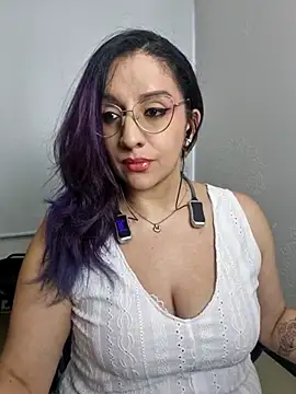 Snapshot of andreafetishx chatting on November 3, 8:54 pm andreafetishx online show from November 3, 8:54 pm