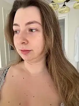 curvyflawless online show from April 2, 9:18 am