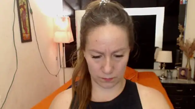 Snapshot of CATRINA-83 chatting on October 24, 11:12 pm CATRINA-83 online show from October 24, 11:12 pm