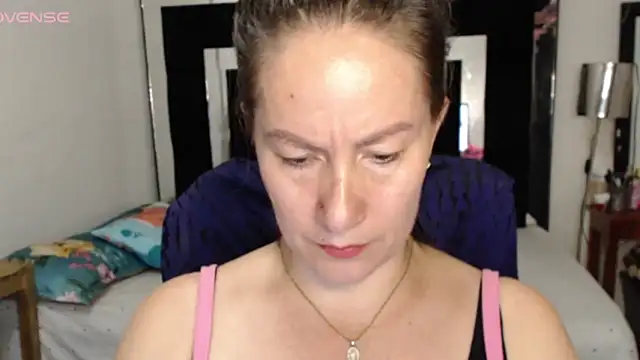 Snapshot of CATRINA-83 chatting on May 23, 5:39 pm CATRINA-83 online show from May 23, 5:39 pm