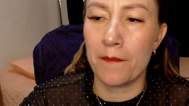 Snapshot of CATRINA-83 chatting on June 3, 6:35 pm CATRINA-83 online show from June 3, 6:35 pm