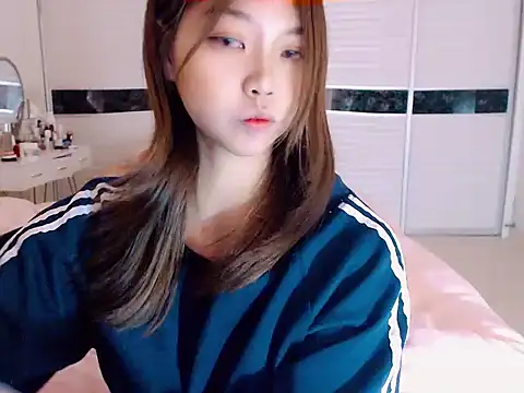 -Lucky Girl online show from December 21, 5:03 am