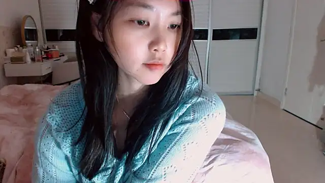 -Lucky Girl online show from December 23, 5:49 am