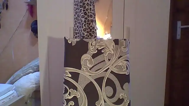 Snapshot of tmona1917 chatting on September 11, 8:36 am tmona1917 online show from September 11, 8:36 am