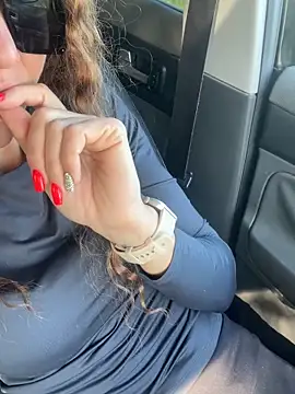 Snapshot of tmona1917 chatting on October 3, 9:17 am tmona1917 online show from October 3, 9:17 am