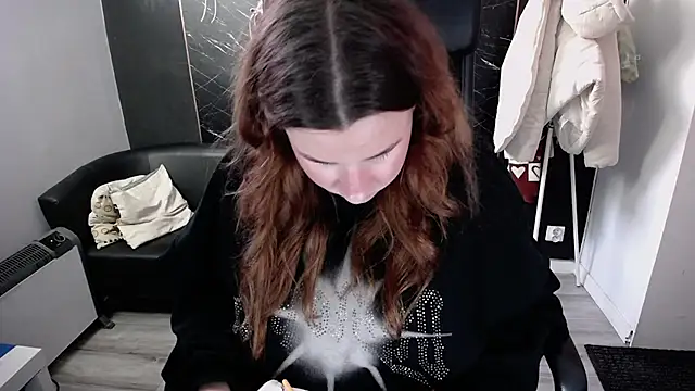 littleviki7 online show from January 16, 8:29 am