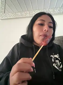 emmyjhonson07 online show from April 17, 12:41 pm