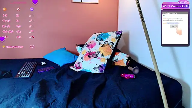 Snapshot of shybutdirtygirrll chatting on January 14, 9:30 pm shybutdirtygirrll online show from January 14, 9:30 pm