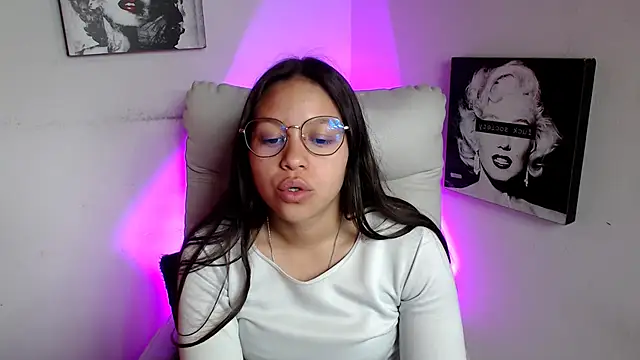 SamanthaRoldaan online show from March 17, 5:27 pm