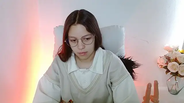 SamanthaRoldaan online show from October 3, 4:15 pm