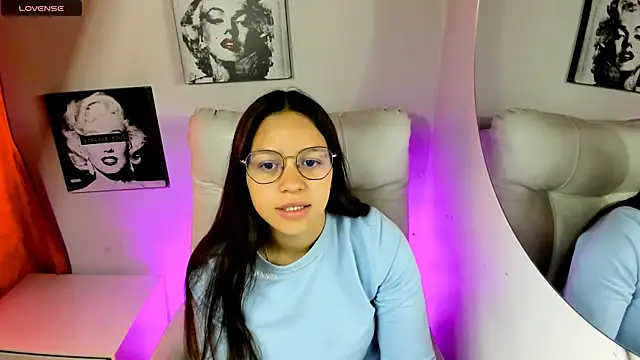 SamanthaRoldaan online show from April 18, 2:10 pm