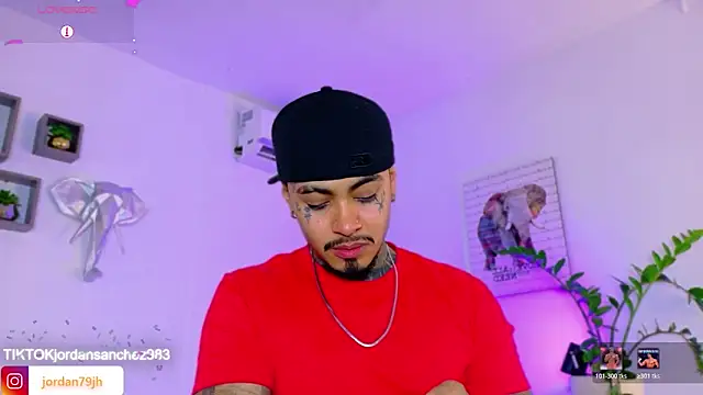 JordanSmiith  online show from March 28, 9:03 pm