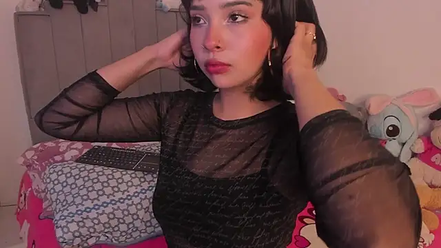 chloe watson  online show from June 30, 5:58 pm