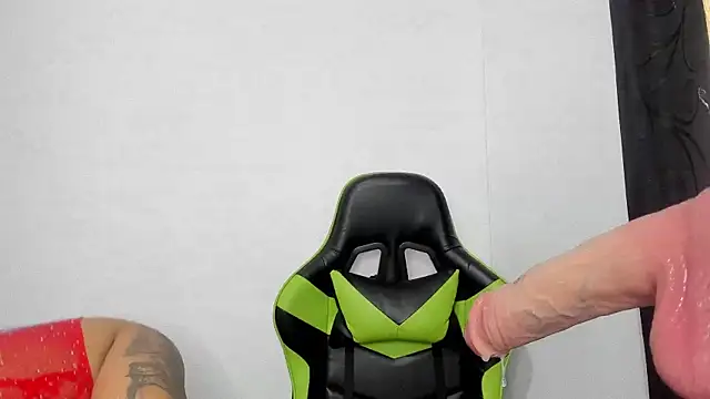 leila 22 online show from February 11, 1:09 pm