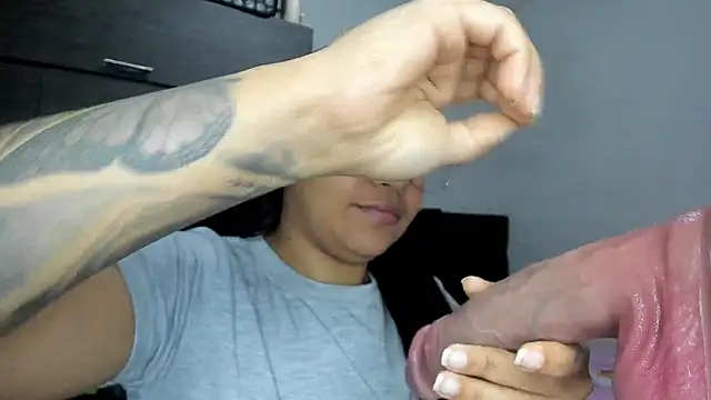 leila 22 online show from February 13, 2:31 pm