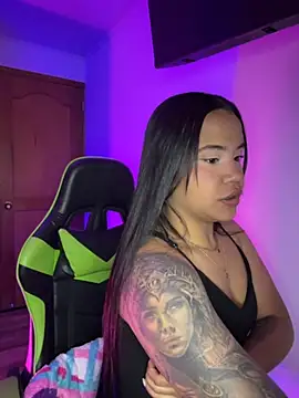 leila 22 online show from September 27, 7:57 am