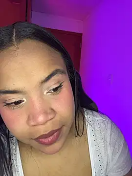 leila 22 online show from October 25, 8:22 am