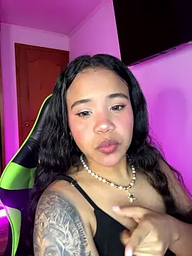 leila 22 online show from January 11, 7:02 am