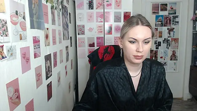 Snapshot of CapriScorpion chatting on February 15, 2:33 pm CapriScorpion online show from February 15, 2:33 pm