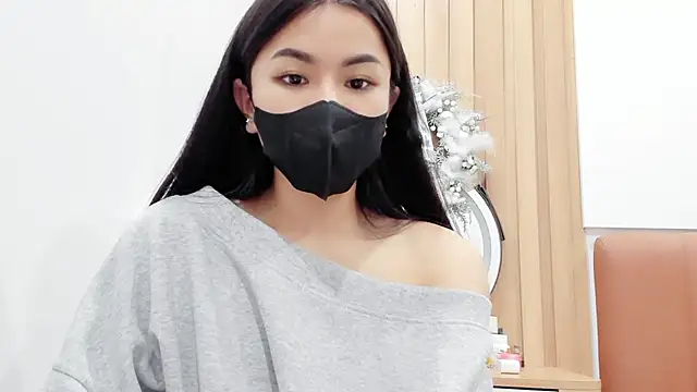 Snapshot of Lita-Julia chatting on January 23, 5:21 pm Lita-Julia online show from January 23, 5:21 pm