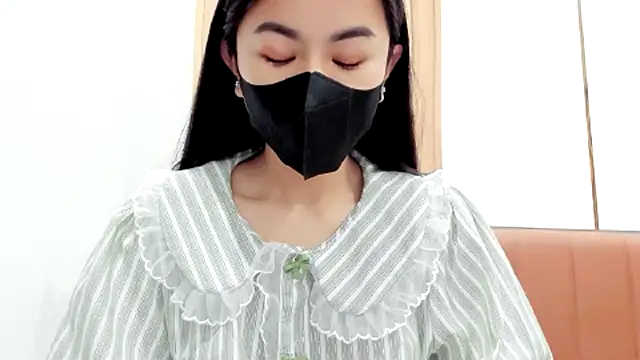 Snapshot of Lita-Julia chatting on February 17, 9:13 am Lita-Julia online show from February 17, 9:13 am