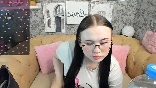 Tina Walker online show from January 12, 12:55 pm