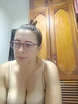Snapshot of mademonsexy chatting on July 9, 3:43 am mademonsexy online show from July 9, 3:43 am