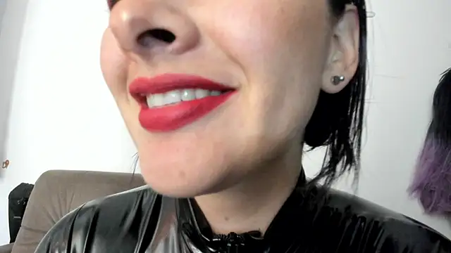 queen fetish online show from January 12, 11:15 pm