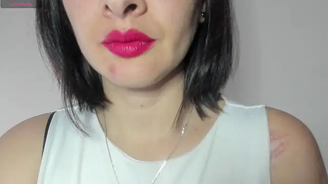 queen fetish online show from January 15, 2:10 pm