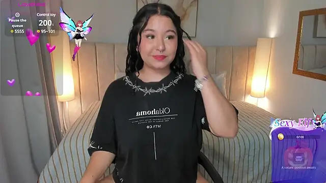 Snapshot of Atenea_cuteee chatting on January 8, 2:57 am Atenea cuteee online show from January 8, 2:57 am