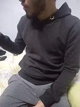 Snapshot of Arabian-B chatting on December 13, 5:54 pm Arabian-B online show from December 13, 5:54 pm