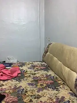 Snapshot of Arabian-B chatting on February 19, 2:12 am Arabian-B online show from February 19, 2:12 am