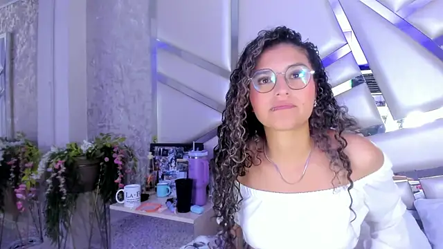 Miia002 online show from January 14, 6:45 am