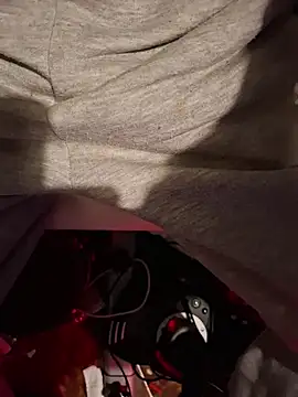 FreezingTie850 online show from March 22, 10:46 pm