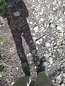 FreezingTie850 online show from April 18, 10:19 am