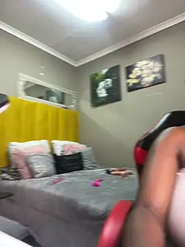 Bustygoddess32 online show from January 23, 11:58 am