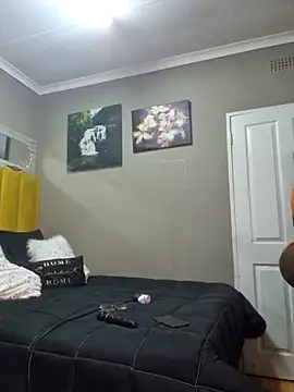 Bustygoddess32 online show from February 12, 11:30 pm