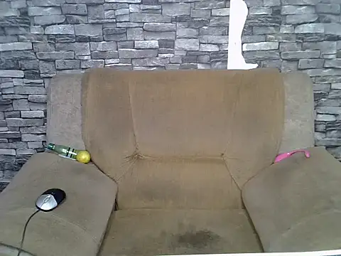 Snapshot of Naughtyy_xx chatting on May 20, 11:05 am Naughtyy xx online show from May 20, 11:05 am