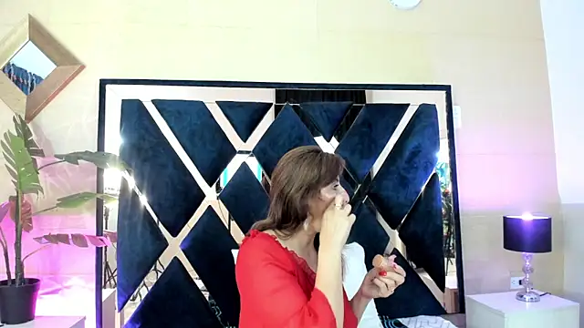 Snapshot of eva_loreti chatting on October 25, 3:47 am eva loreti online show from October 25, 3:47 am