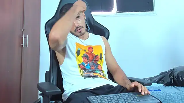 Snapshot of joris_vo chatting on January 13, 3:26 pm joris vo online show from January 13, 3:26 pm